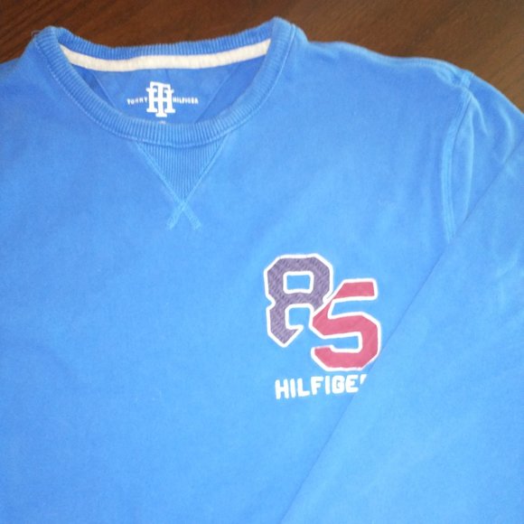 Men's Tommy Hilfiger casual pullover graphic shirt - Picture 1 of 2